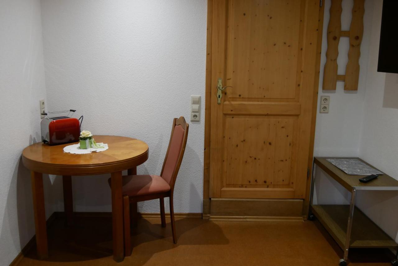 Ferienzimmer Niederstetten Экстерьер фото