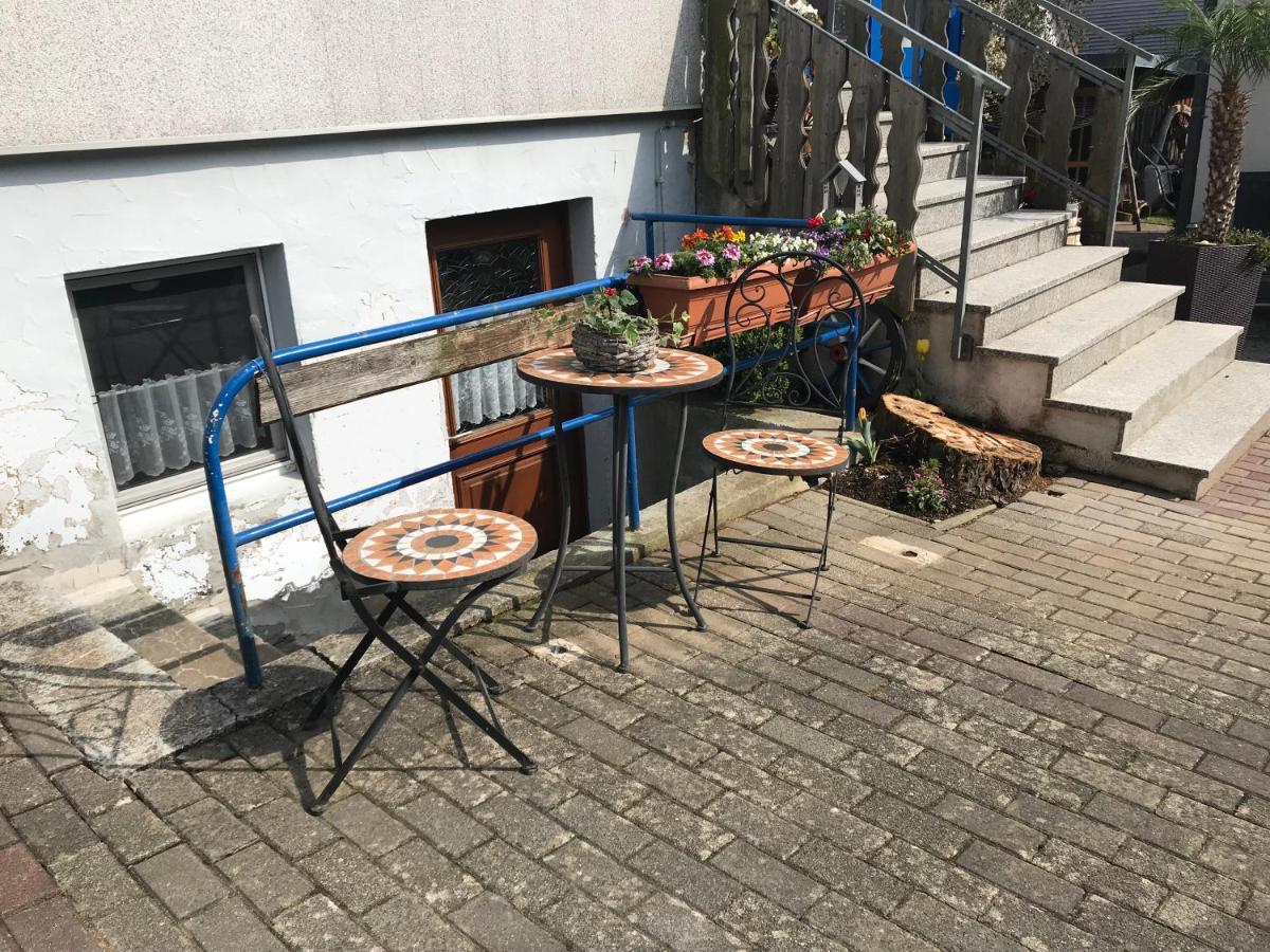 Ferienzimmer Niederstetten Экстерьер фото